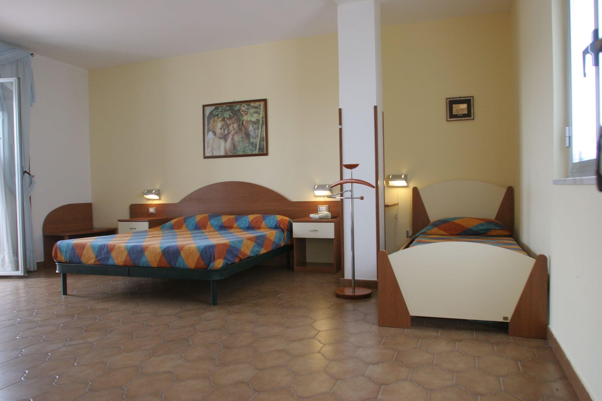 Residence Hotel Felix Ricadi Εξωτερικό φωτογραφία