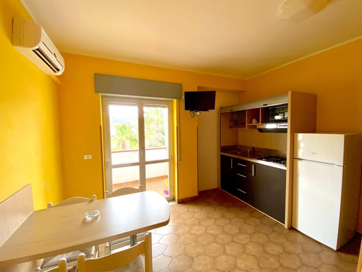 Residence Hotel Felix Ricadi Εξωτερικό φωτογραφία
