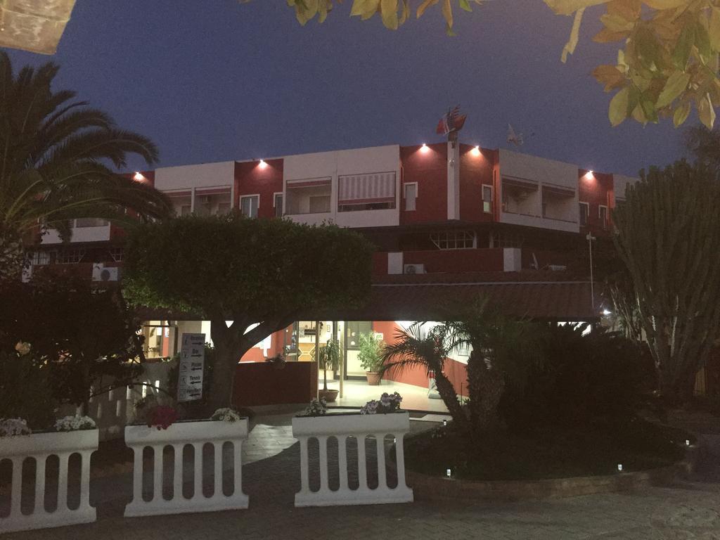 Residence Hotel Felix Ricadi Εξωτερικό φωτογραφία